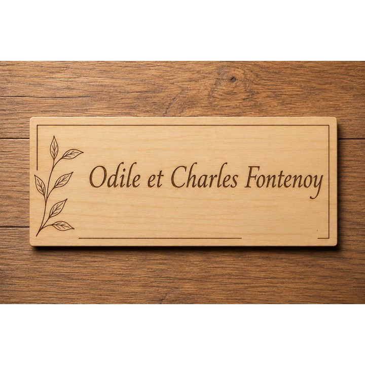 plaque de boite aux lettres en bois de tilleul gravée  ou plaque de porte personnalise nom et prénom à Grenoble