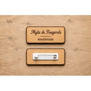 badge en bois gravé écologique-personnalisable-évènement-professionnel à Grenoble