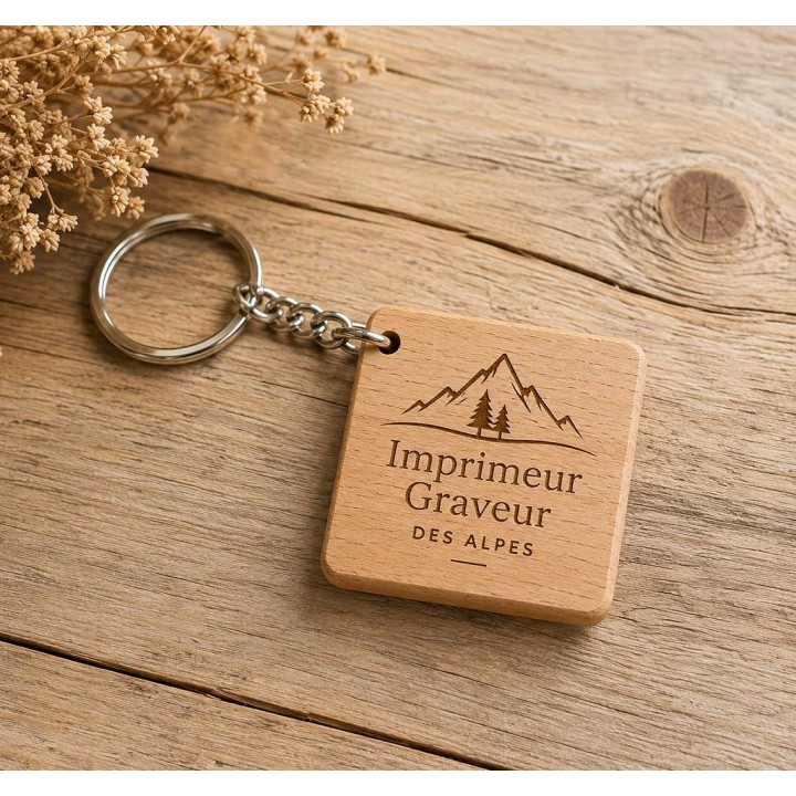 Porte clé  carre en bois de hêtre cadeau écolo. économique gravé a Grenoble