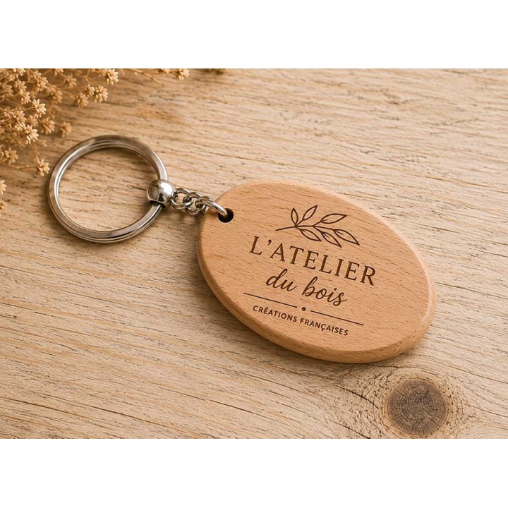 Porte clé en bois de hêtre oval, cadeau artisanal écolo. économique gravé a Grenoble