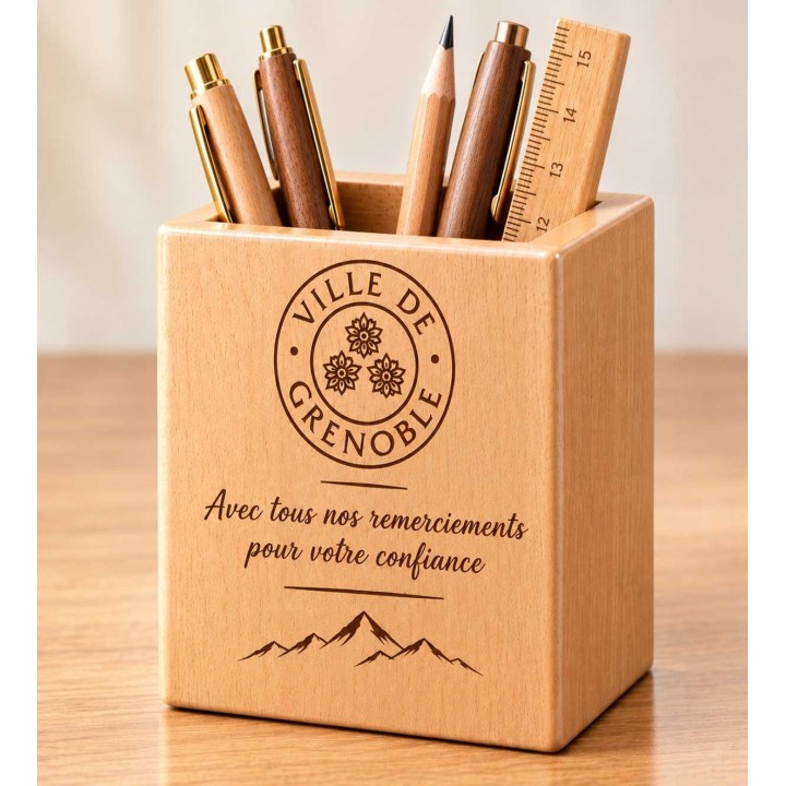 POT A CRAYON EN BOIS DE HETRE GRAVE LOGO GRENOBLE CADEAU ECOLOGIQUE