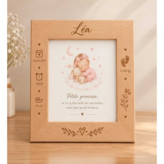 cadre photo en bois naturel, cadeau de  la naissance de Léa, graveur à Grenoble