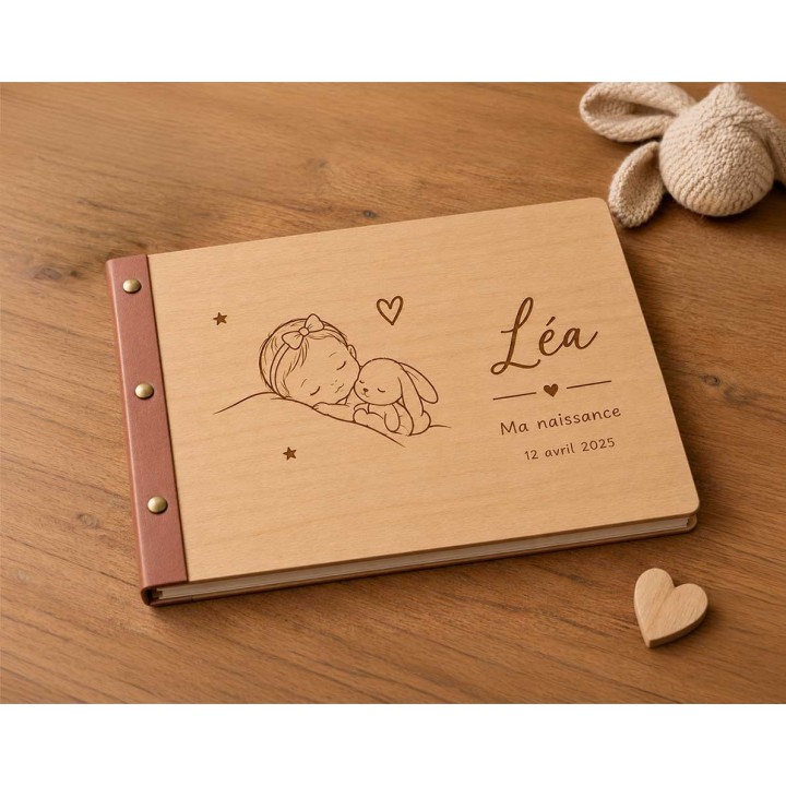 ALBUM  DE NAISSANCE fille  en bois  personnalise  livre photo BOIS GRAVE, pour insérer vos photos