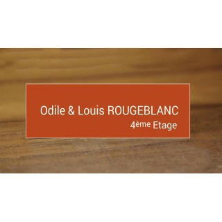 plaque adhésive ROUGE gravure blanche,