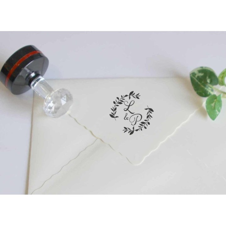 TAMPON ENCREUR MARIAGE HANAE, tampon scrapbooking feuillage 2 initiales